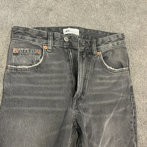 Zara jeans - Picture 2 of 2